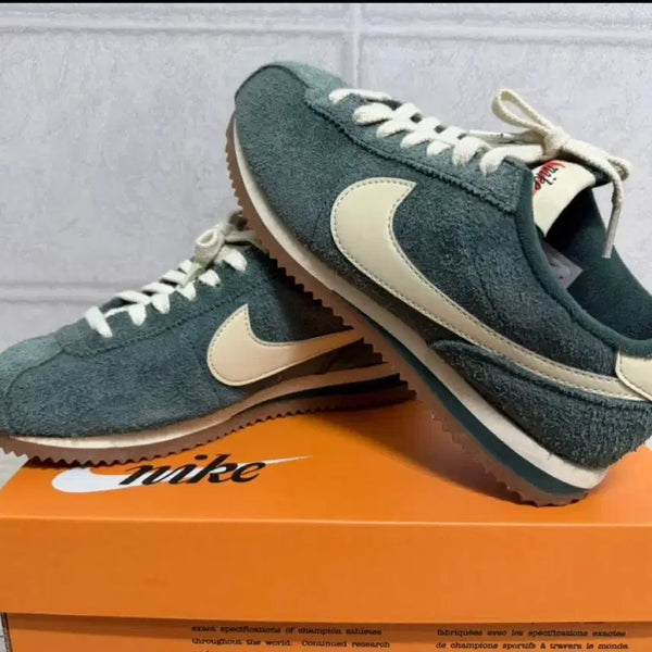 [BUNJANG] Nike Cortez Suede Green 235mm / 나이키 코르테즈 스웨이드 235 그린
