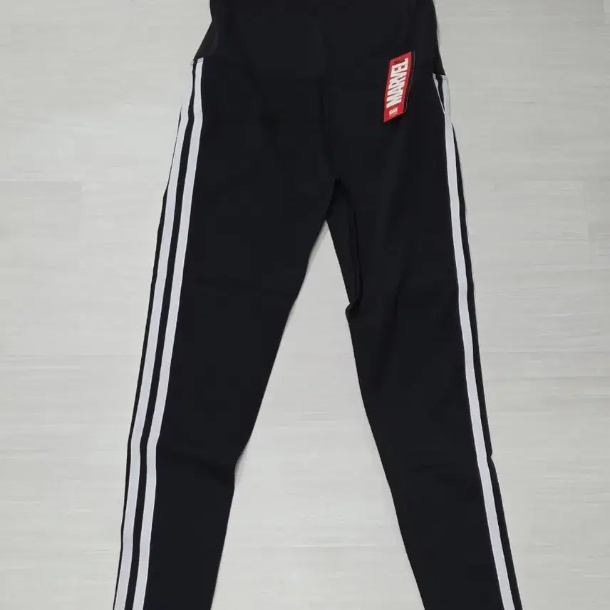 [BUNJANG] Marvel Logo Leggings / 마블 레깅스