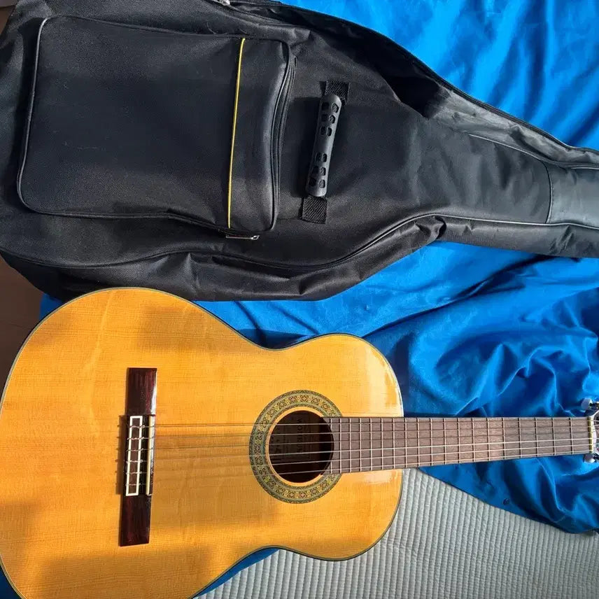 [BUNJANG] Acoustic Guitar (Model 30) / 원가 27) 어쿠스틱 통기타 판매합니다!