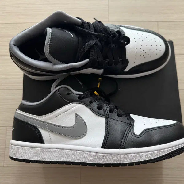 [BUNJANG] Nike Jordan 1 Low Black Particle Grey / 나이키 조던 1 로우 블랙 파티클 그레이 260