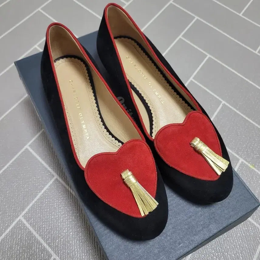 [BUNJANG] Charlotte Olympia Suede Tassel Flat Shoes 37 (230) / 2회착) 샬롯 올림피아 스웨이드 태슬 플랫 슈즈 37 (230)
