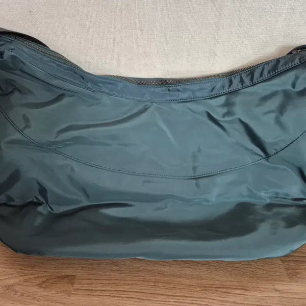 [BUNJANG] Visk Edna Mat Twill Bag Crossbody Bag / (새상품) 비스크 크로스백: 에드나 매트 트윌백