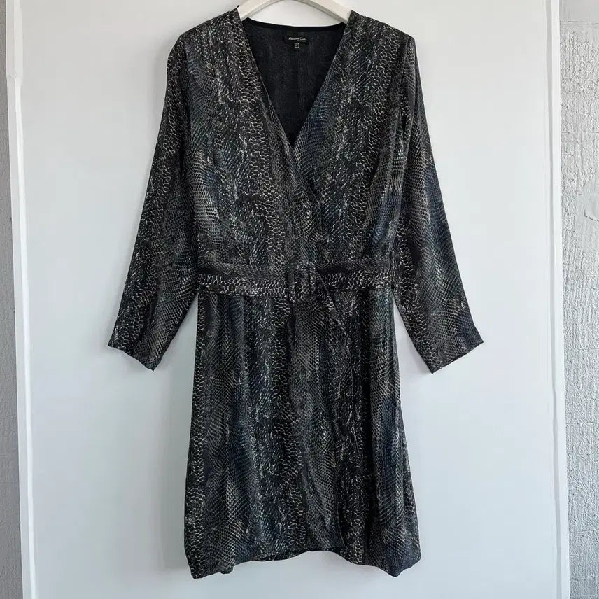 [BUNJANG] Massimo Dutti Snake Pattern Belted Wrap Dress / Massimo Dutti 마시모두띠 벨트 랩 스네이크 패턴 원피스
