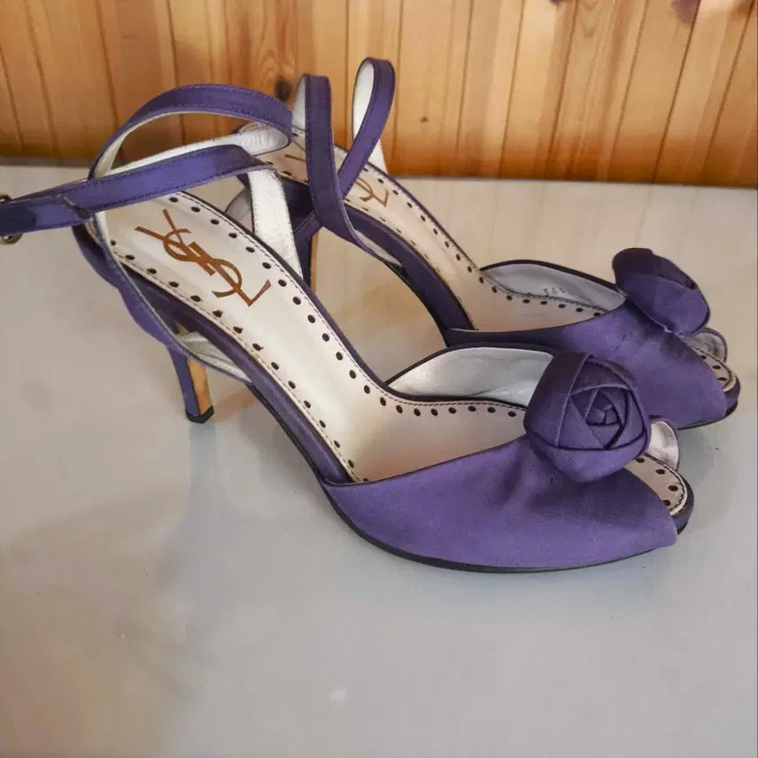 [BUNJANG] Yves Saint Laurent Flower Toe Strap Heeled Sandals 8cm / 36.5 235mm 입생로랑 플라워 토 스트랩 샌들 힐 8cm