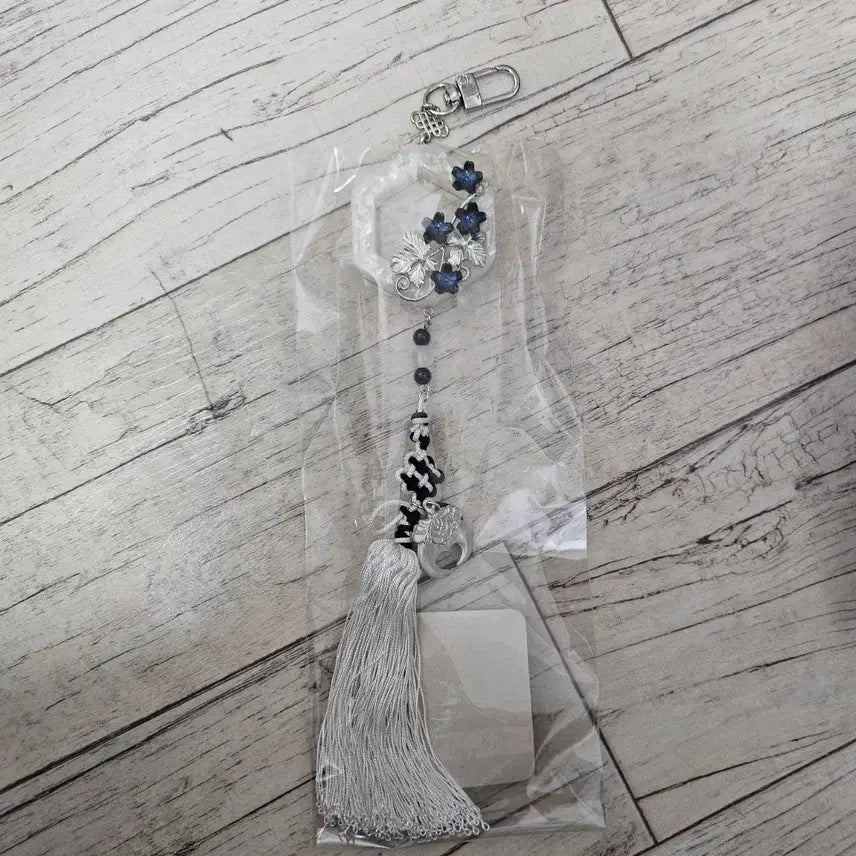 [BUNJANG] Kwokka's Workshop Tiger Mother-of-Pearl Norigae Keychain / 미사용 쿼카의공방 범호 자개 노리개 키링