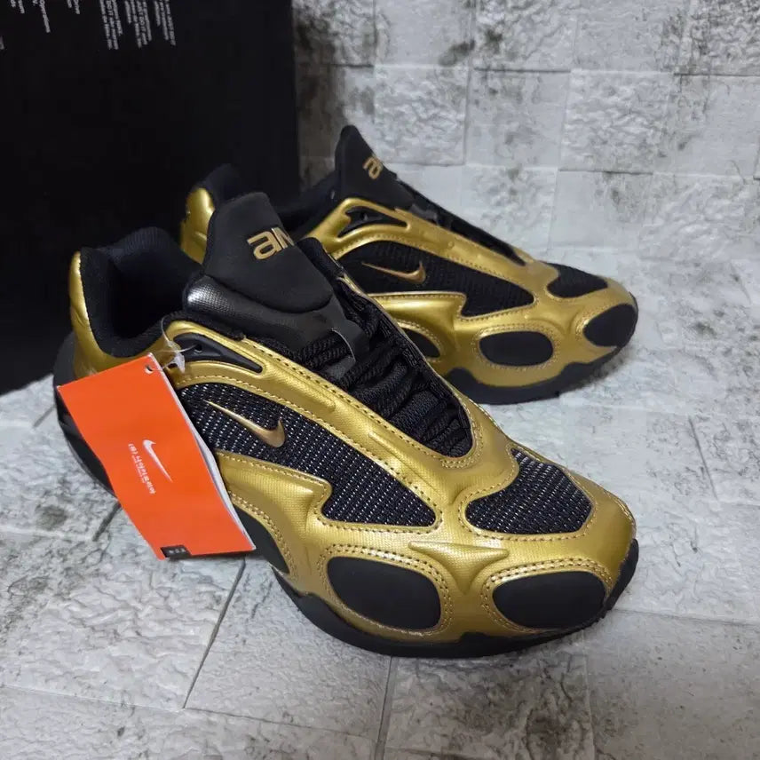 [BUNJANG] Nike W Air Max Muse Gold Black (245) / 나이키 W에어맥스 Muse Gold(245)