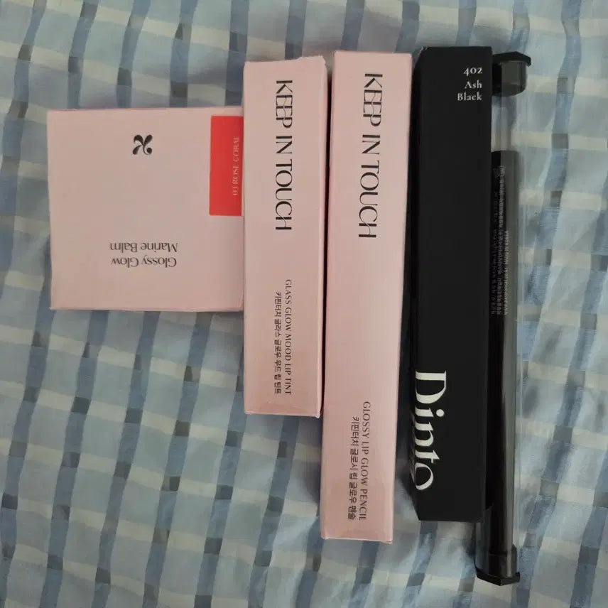 [BUNJANG] Keepintouch, Fashioncat, Dinto Makeup Bundle (Glossy Glow Marine Balm, Glass Glow Mood Lip Tint, Glossy Lip Glow Pencil, Pearl Liner, Lash Definer) / 색조템 화장품 판매