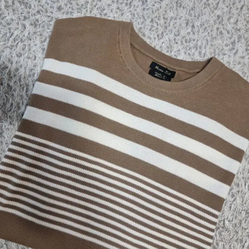 [BUNJANG] Massimo Dutti Round Neck Short Sleeve Knit 105 (New) / * 마시모두띠 라운드반팔 니트 105 사이즈(새상품)