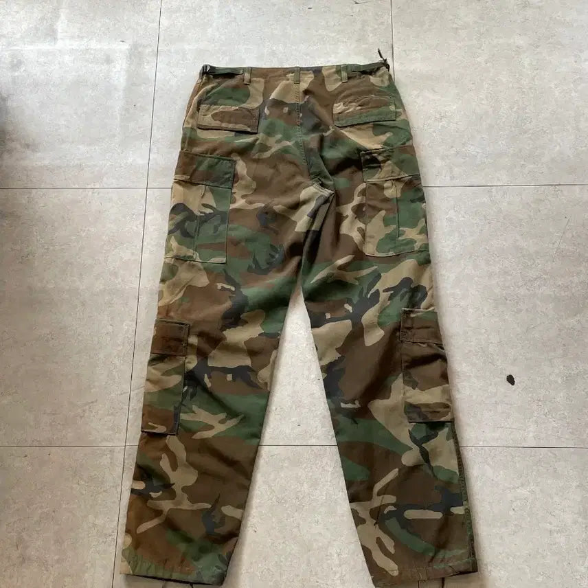 [BUNJANG] US Army Original Air Crew Camo Cargo Pants / us army 오리지널 에어크루 카모 카고 팬츠