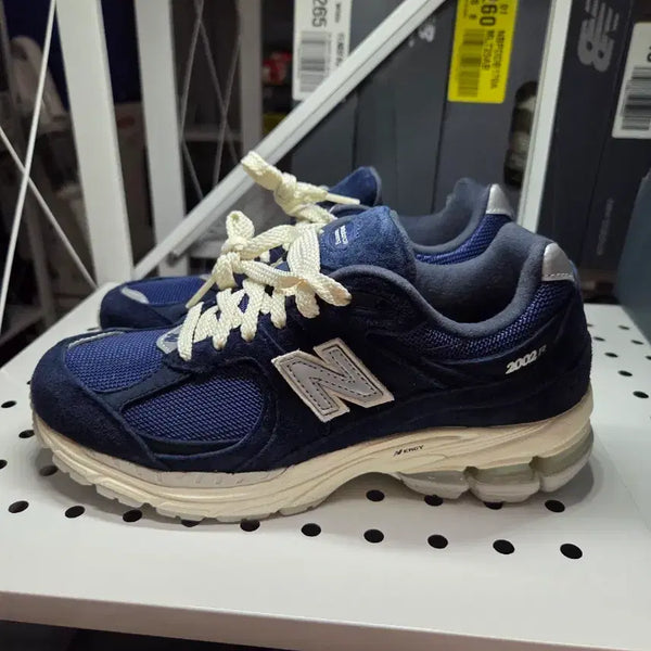 [BUNJANG] New Balance M2002RHL Navy Sneakers (Size 230) / 뉴발란스 M2002RHL 230사이즈 새상품