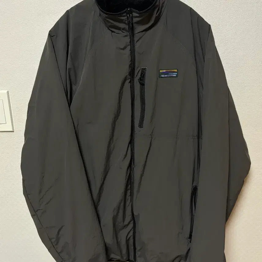 [BUNJANG] Freaks Store Relaxed Fit Nylon Fleece Reversible Jacket / L) 프릭스스토어 릴렉스핏 나일론 플리스 리버시블 자켓