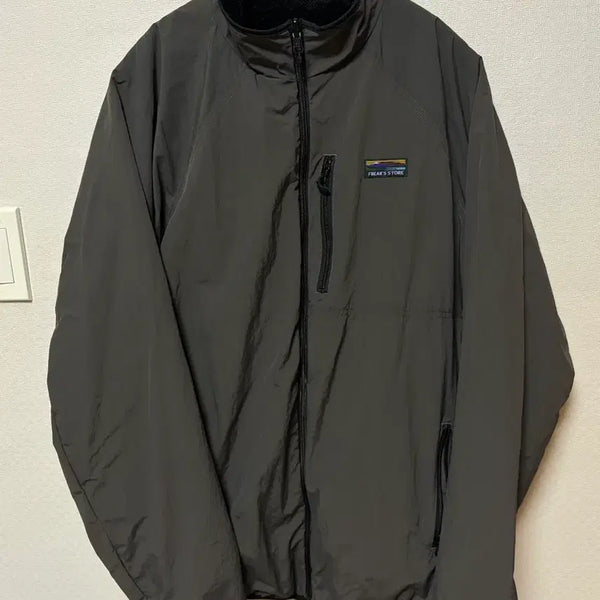 [BUNJANG] Freaks Store Relaxed Fit Nylon Fleece Reversible Jacket / L) 프릭스스토어 릴렉스핏 나일론 플리스 리버시블 자켓