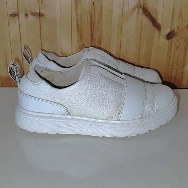 [BUNJANG] Dr. Martens Lyla White Leather Slip-On Sneakers / 250mm 닥터마틴 라일라 화이트 가죽 슬립온 스니커즈
