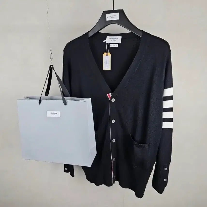 [BUNJANG] Thom Browne 4-Bar Cardigan Black / 톰브라운 가디건 블랙 4선 (정품)
