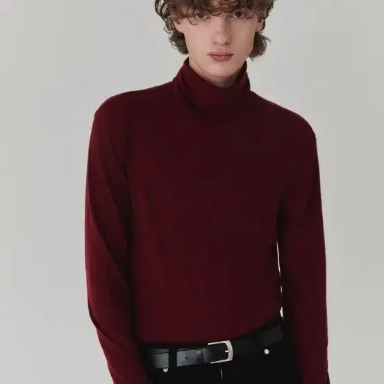 [BUNJANG] Slick Wool Blend Turtleneck - Red / 슬릭 울 블렌드 터틀넥_레드