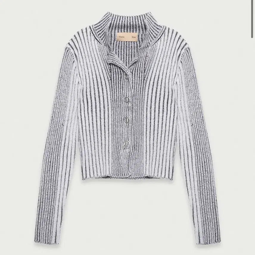 [BUNJANG] Matinkim Snap Knit Cardigan / 마뗑킴 스냅 니트 가디건