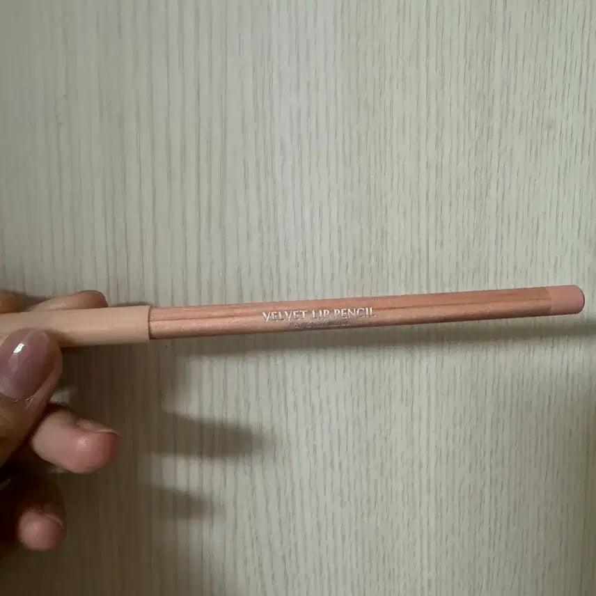 [BUNJANG] CLIO Velvet Lip Pencil Peach Beige / 클리오 벨벳 립펜슬 피치베이지 맥 mac