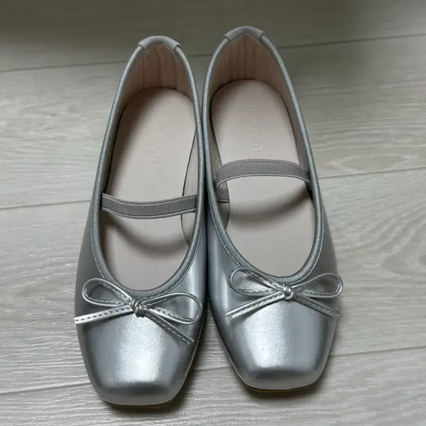 [BUNJANG] Sappun Silver Flat Shoes / 사뿐 실버 플랫슈즈