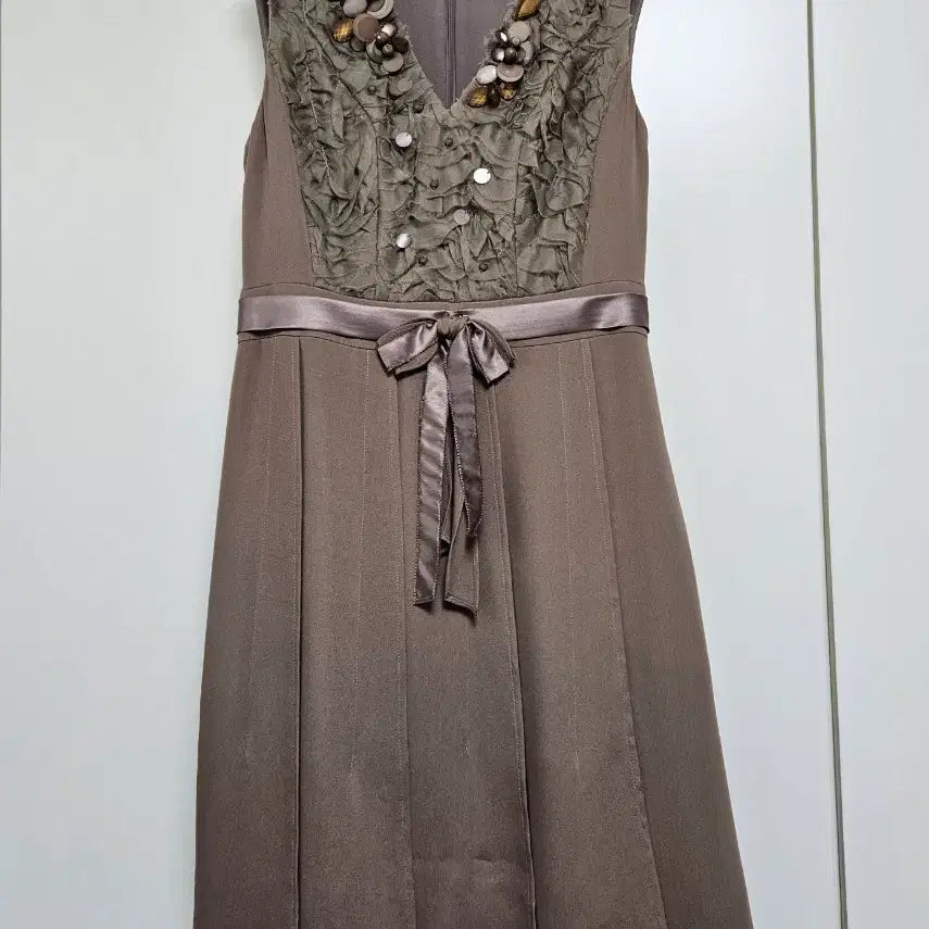 [BUNJANG] Yang Sung Sook Beaded Dress / (새상품) 양성숙 비즈 장식 원피스 (85-94-165, 66정도)