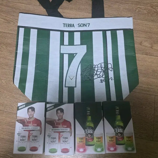 [BUNJANG] Terra Son Heung-min Sonny Limited Edition Beer Glass Set / 테라 손흥민 쏘니 굿즈 한정판 맥주잔