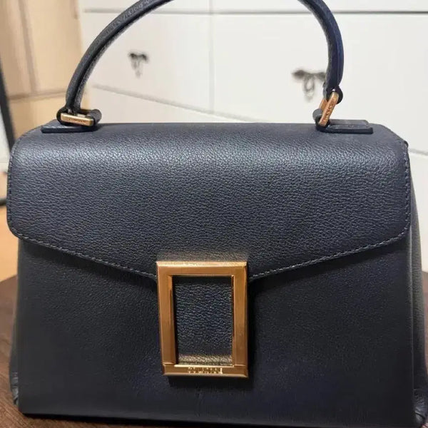[BUNJANG] Couronne Swing Tote 26 Navy Leather Tote Bag / 쿠론 스윙 토트 26