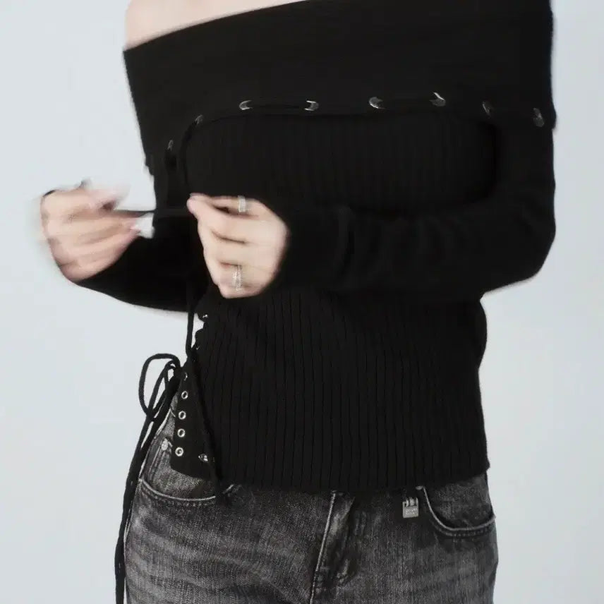 [BUNJANG] Pale JADE Eyelet String Off Shoulder Knit Tee Black / [새상품] 페일제이드 아일렛 스트링 오프숄더 니트 티 블랙