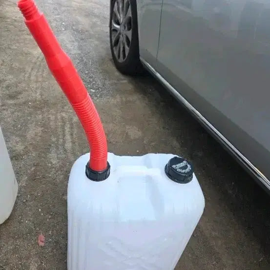 [BUNJANG] Used Jerrycan Fuel Container with Accordion Spout / [직거래]20L 빈 등유통 판매합니다.