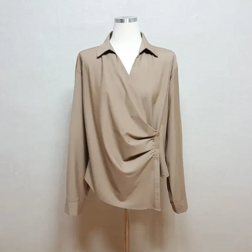 [BUNJANG] DAZY Women's Relaxed Fit Wrap Blouse - Size XL (66-77) / 1착)DAZY 얇은 셔링 랩 블라우스 66-77