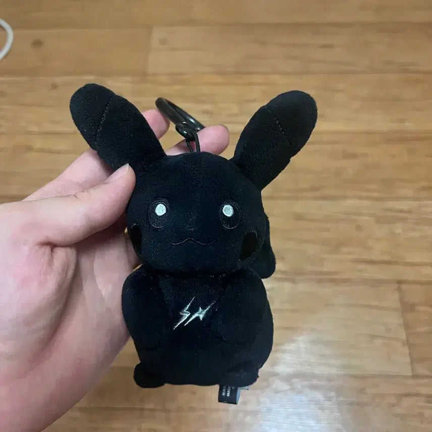[BUNJANG] Fragment Pokemon Pikachu Keychain / 프라그먼트 포켓몬 키링 피카츄