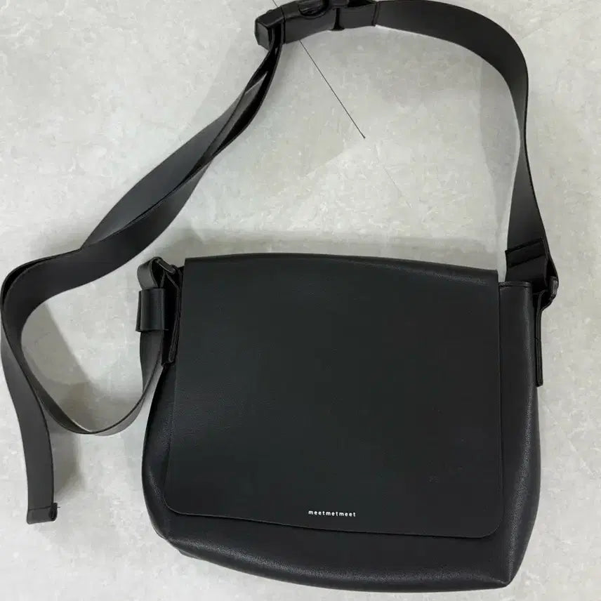 [BUNJANG] Meetmet Leather Crossbody Bag / 밋맷밋 가방 크로스백