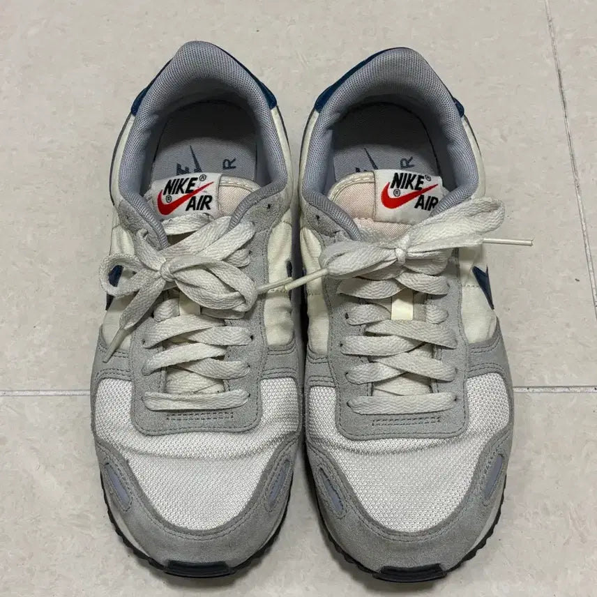 [BUNJANG] Nike Vortex Sneakers / (240) 나이키 볼텍스