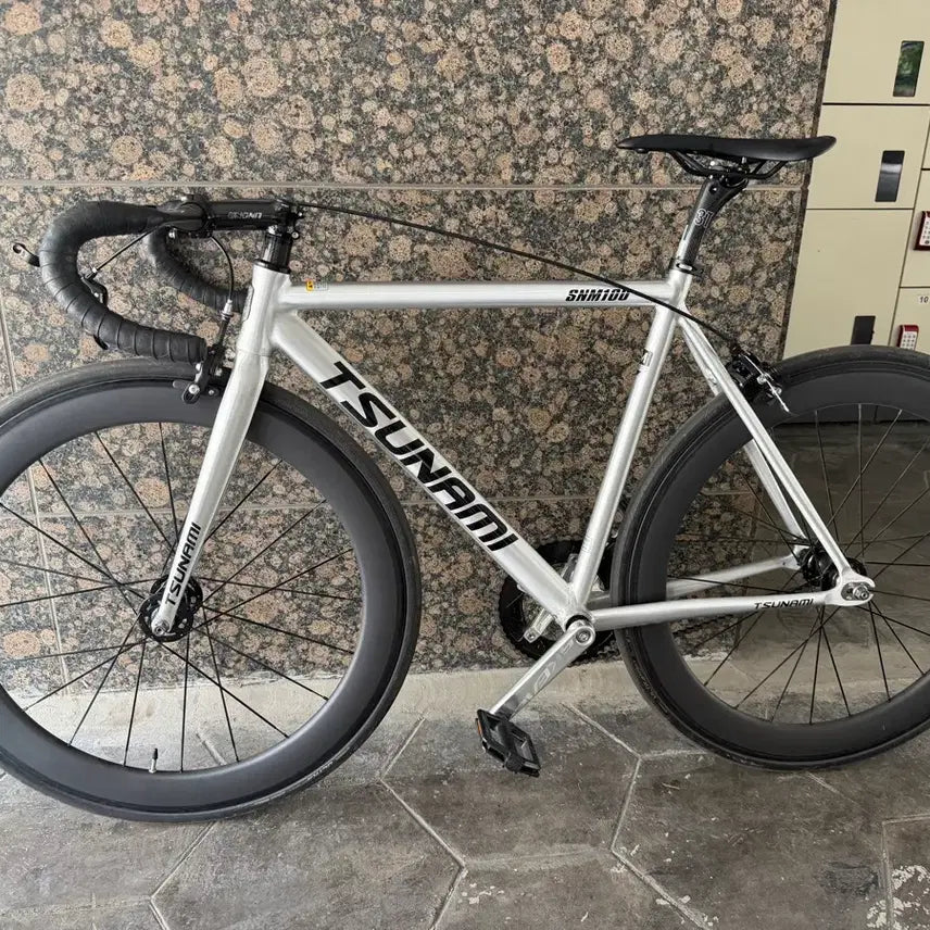 [BUNJANG] Tsunami SNM100 Complete Bike Silver M Size / 쓰나미 snm100 실버m사이즈 완차 판/대/교