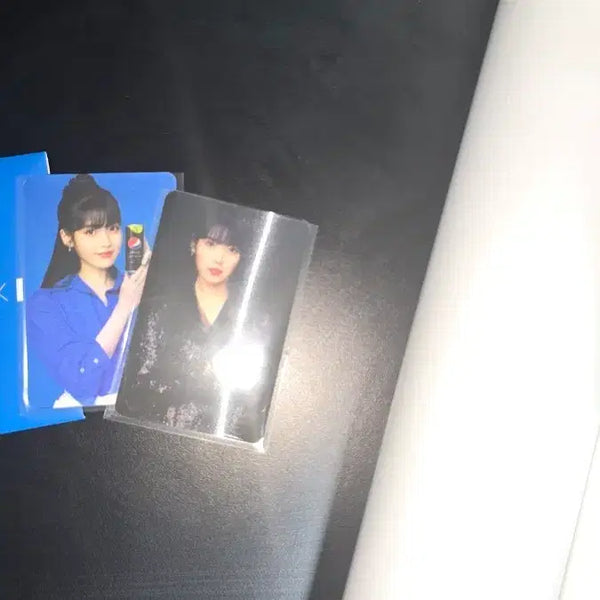 [BUNJANG] IU Pepsi Lenticular Photocard Set (2 types) & Poster Set (2 types) Bundle / 아이유 펩시 렌티큘러 포카 2종, 포스터 2종 일괄