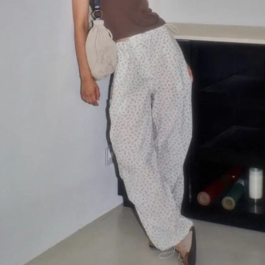 [BUNJANG] Mani Mani Mode Flower Wide Pants Gray / 매니매니모드 BOL 볼 flower wide pants_gray flow