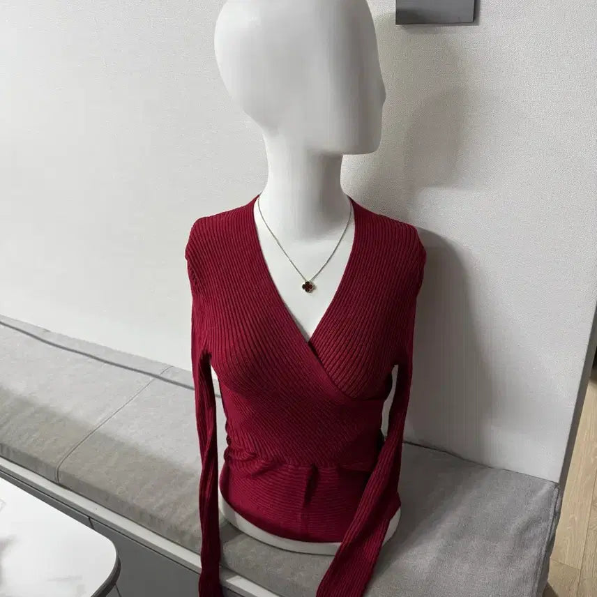 [BUNJANG] Sexy Burgundy Wrap T-Shirt / 섹시 버건디 랩 티셔츠
