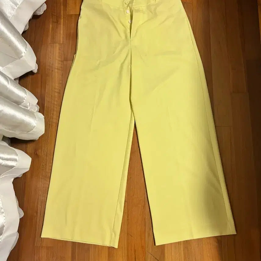 [BUNJANG] Zara Disney Collaboration Wide Leg Pants Yellow EU42 / 자라 디즈니 콜라보 팬츠