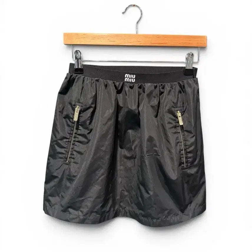 [BUNJANG] Miu Miu Black Nylon Skirt Pants Size 38 / 38 / 미우미우 블랙 나일론 스커트 팬츠