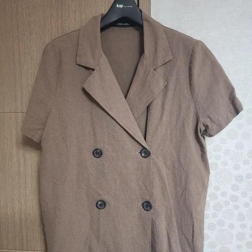 [BUNJANG] Codes Combine Brown Short Sleeve Double Button Jacket / 코데스컵바인 브라운색 반팔 더블 버튼 자켓