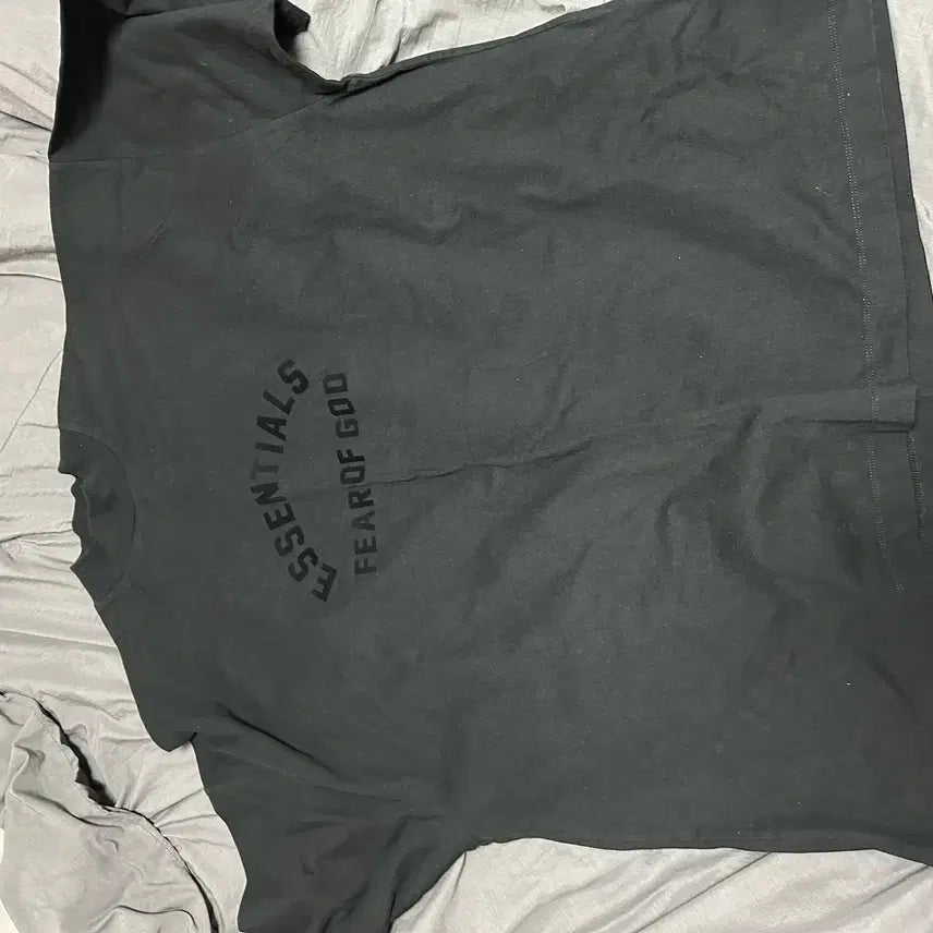 [BUNJANG] Fear of God Essentials Heavy Short Sleeve T-shirt XL / XL) 피어오브갓 에센셜 숏슬리브 판매합니다.
