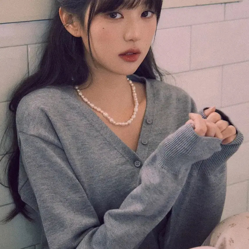 [BUNJANG] Rola Rola V-Neck Cardigan Grey FREE / 로라로라 V넥 가디건 그레이 FREE