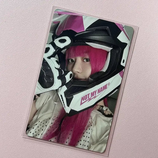 [BUNJANG] ILLIT Minju Not Shy, Not Me Album Photocard / 아일릿 민주 낫큐트애니모어 낫마이네임 앨범 포카 양도