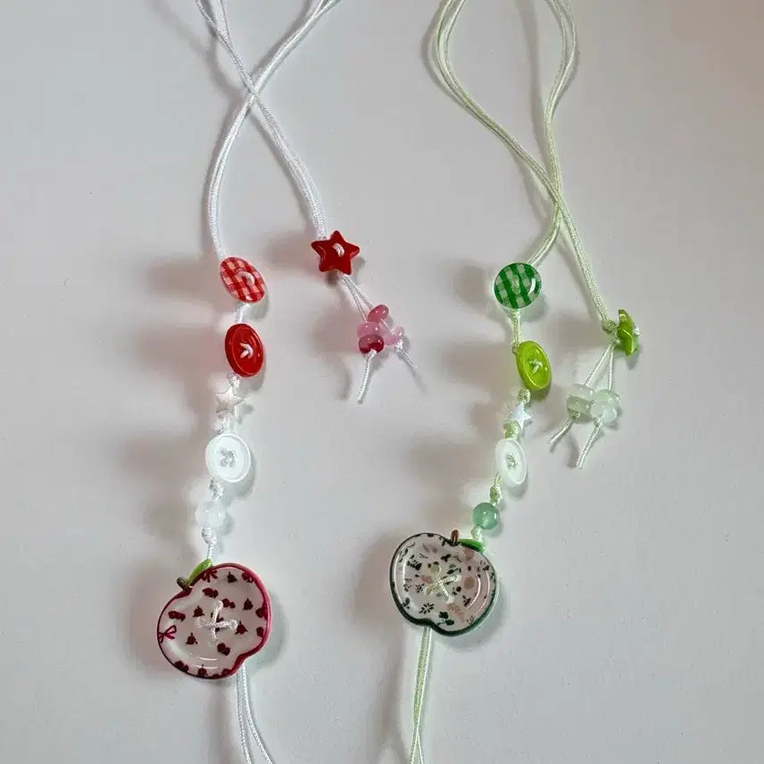[BUNJANG] Apple & Green Apple Button Bookmark Set / 사과 청사과 단추 비즈 끈갈피