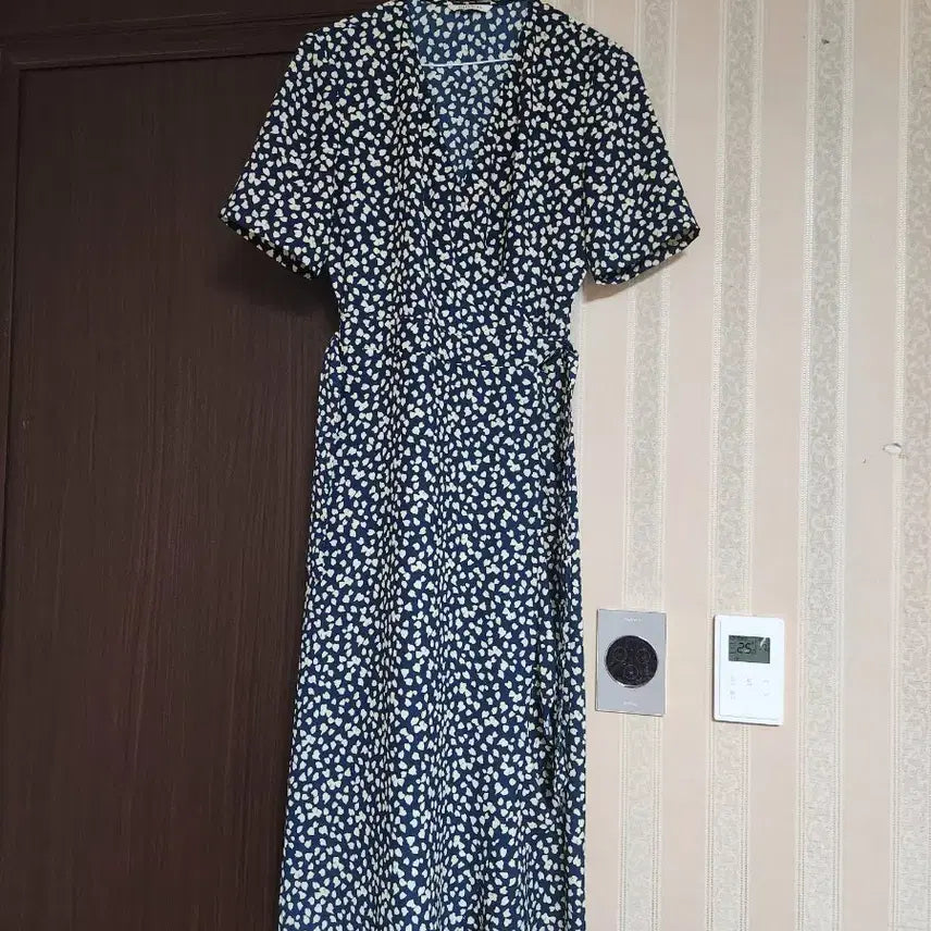 [BUNJANG] Patterned Wrap Dress / 랩 원피스 패턴 원피스