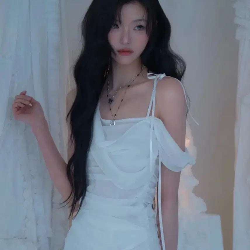 [BUNJANG] New Jolin Glow Chiffon Shirring Blouse - White / 급처,최저가)뉴얼린 글로우 쉬폰 셔링 블라우스 화이트
