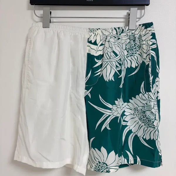 [BUNJANG] Prada Men's Swim Trunks Green Floral Pattern Size 46 / 프라다 남성 수영복 46사이즈 매장판 새상품(반바지로 입기 가능)