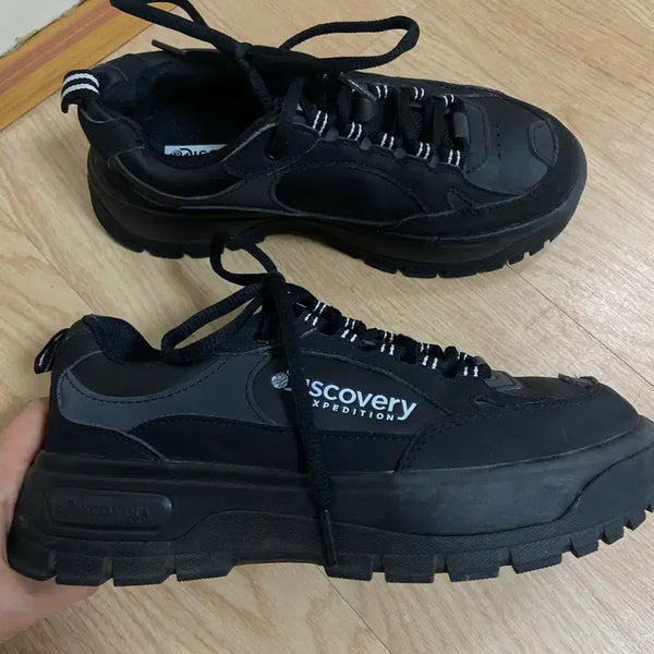 [BUNJANG] Discovery Expedition Black Sneakers Size 230 / 디스커버리 운동화 블랙 230