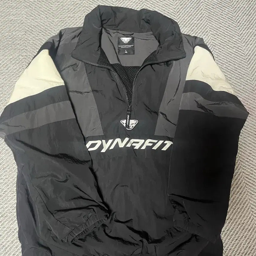 [BUNJANG] Dynafit Anorak Windbreaker Jacket - Size L / 다이나핏 아노락 바람막이 L