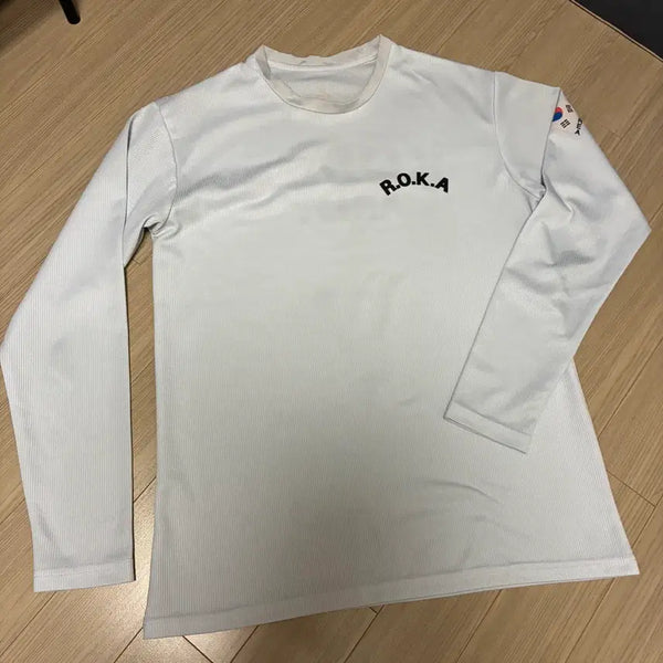 [BUNJANG] Roca Long Sleeve T-Shirt White Size 105 / 로카긴팔티 화이트 105사이즈