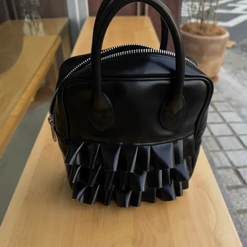 [BUNJANG] Comme des Garçons Frill Bag / 꼼데가르송 프릴백