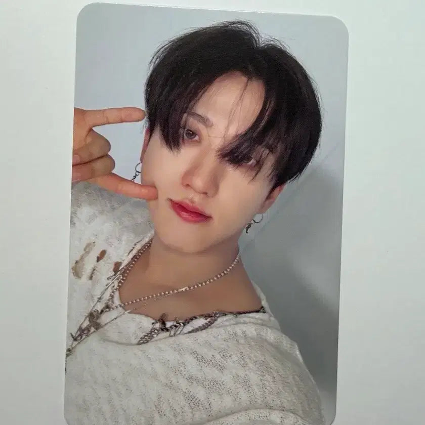 [BUNJANG] Stray Kids Rockstar Changbin Double-Sided Photocard / 스트레이키즈 락스타 창빈 양면 손 포카
